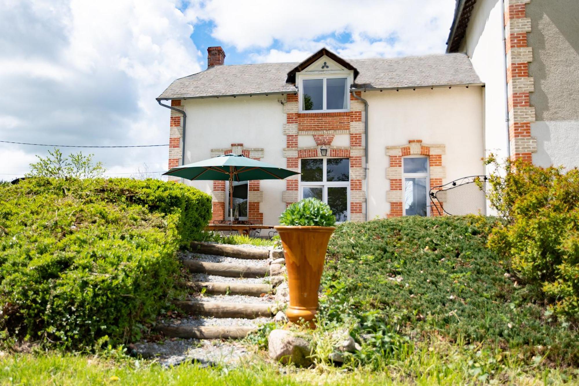Chateau De Chazelpaud Saint-Bard Ngoại thất bức ảnh
