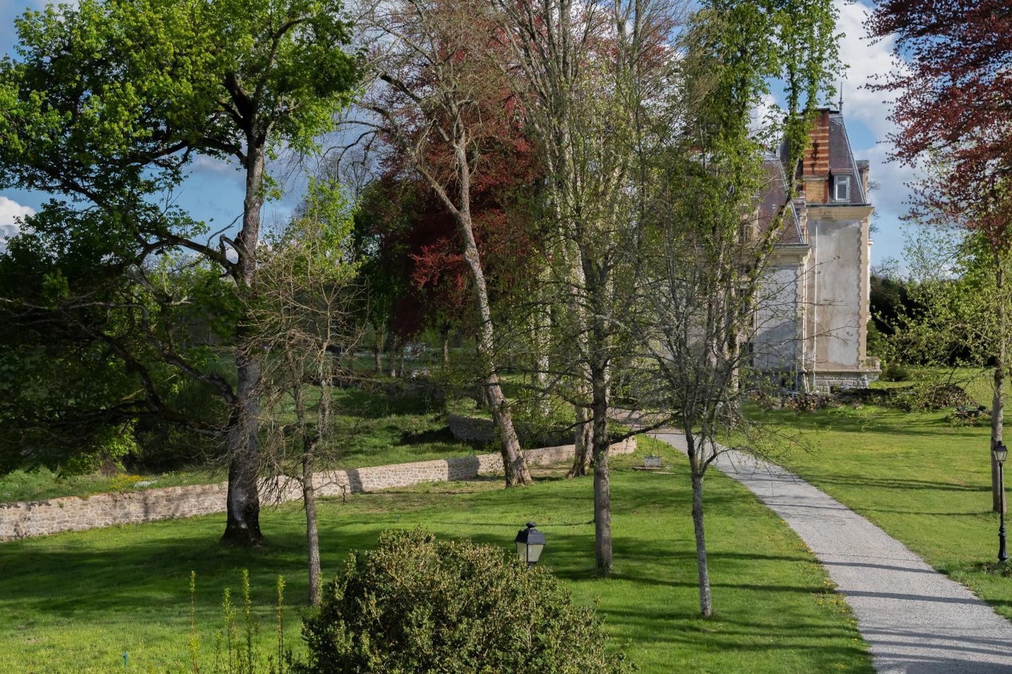 Chateau De Chazelpaud Saint-Bard Ngoại thất bức ảnh